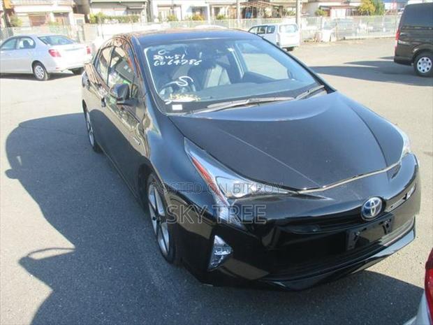 Toyota Prius A T S P K G 2018