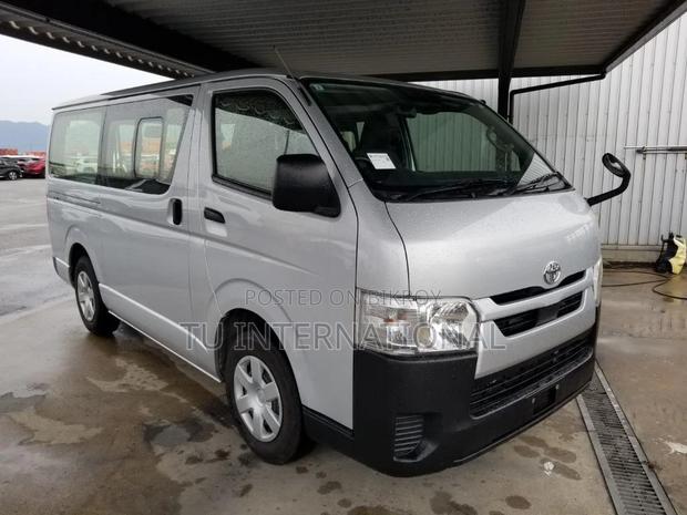 Toyota Hiace 2020