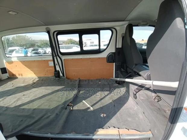 Toyota Hiace AMBULANCE DX 2020