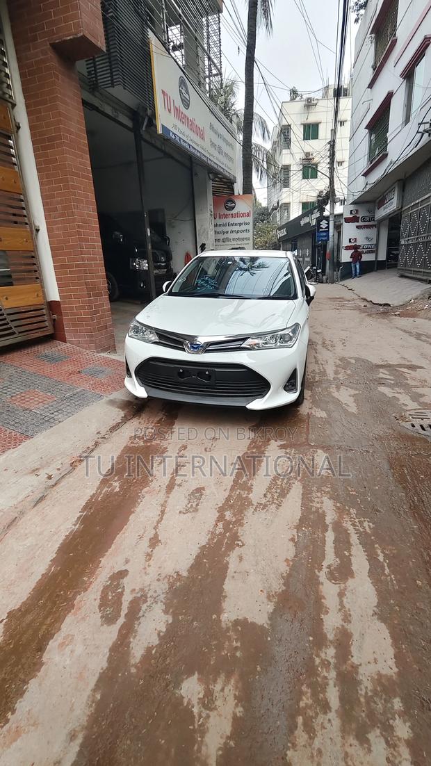 Toyota Axio HYBRID PUSH EX PKG 2020