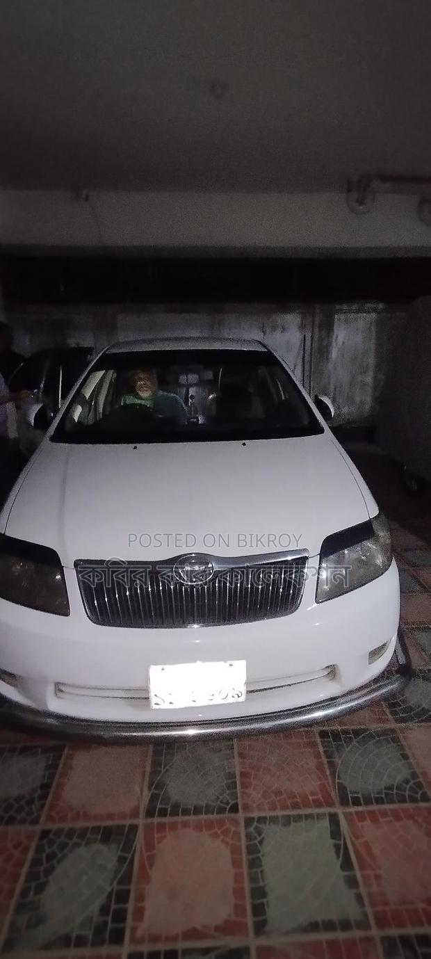 Toyota Corolla Assesta 2004