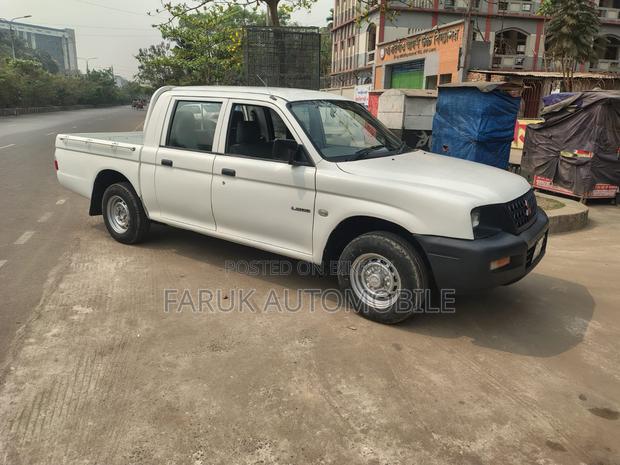 Mitsubishi L200 2003 White