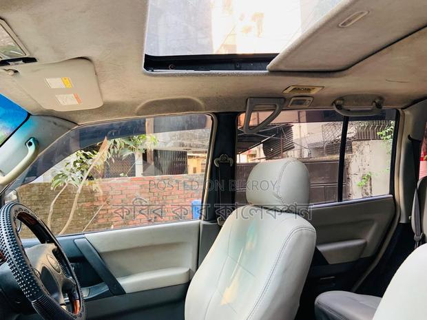 Mitsubishi Pajero v73 2005