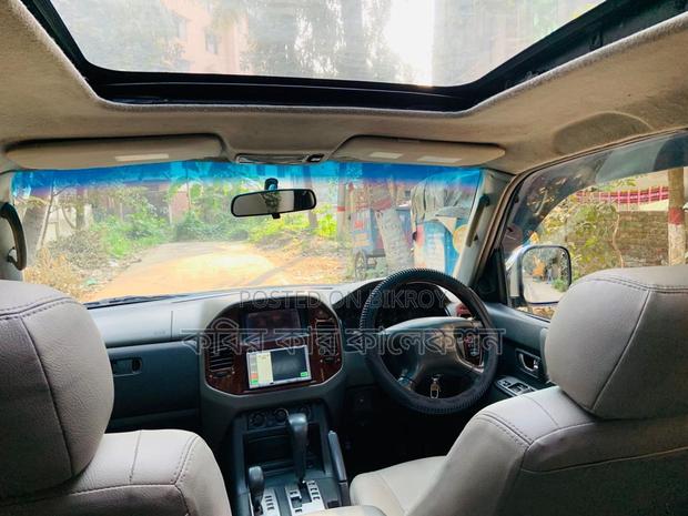 Mitsubishi Pajero v73 2005