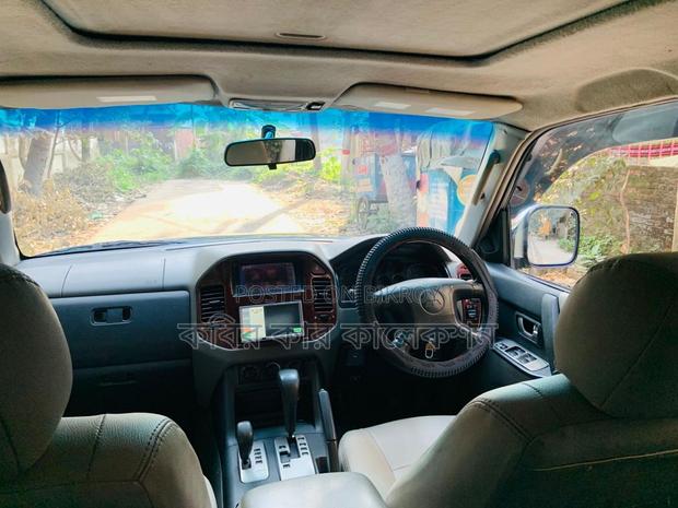 Mitsubishi Pajero v73 2005