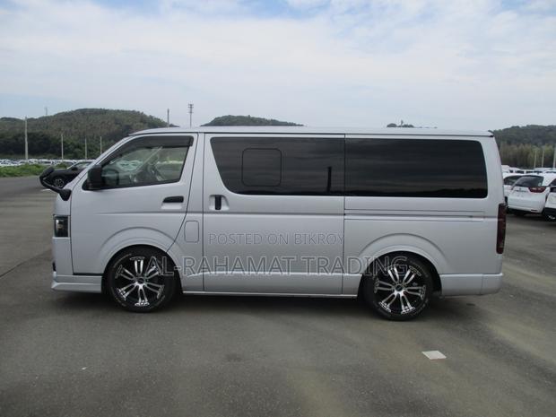 Toyota Hiace GL COBRA EDITION DAC 2023