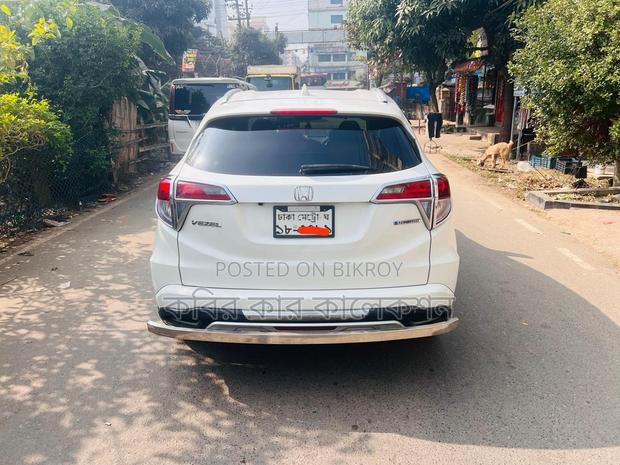 Honda Vezel hybrid 2014