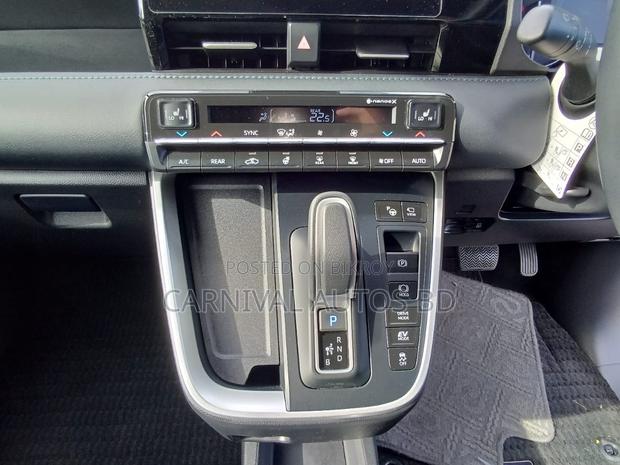 Toyota Voxy S-Z PACKAGE 2023