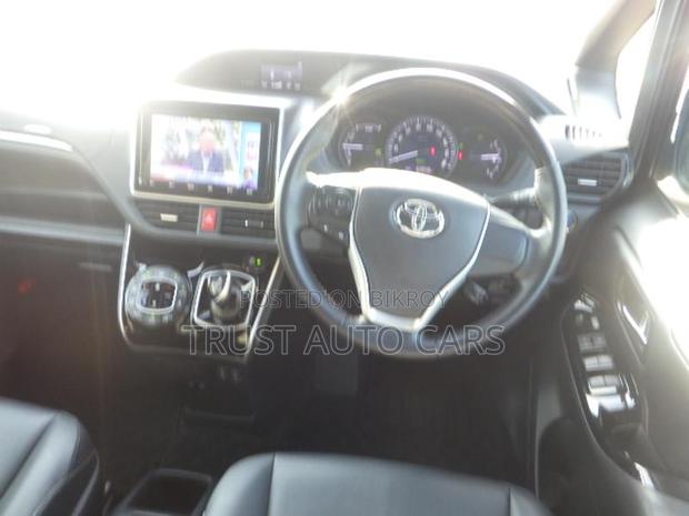 Toyota Esquire GI DYNAMIC AEROSTYLE 2020