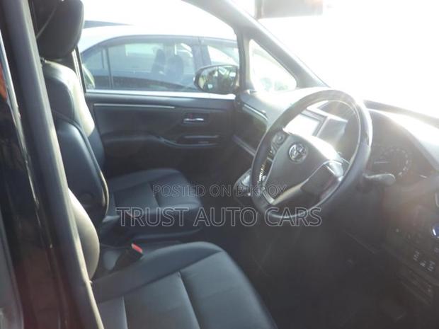 Toyota Esquire GI DYNAMIC AEROSTYLE 2020