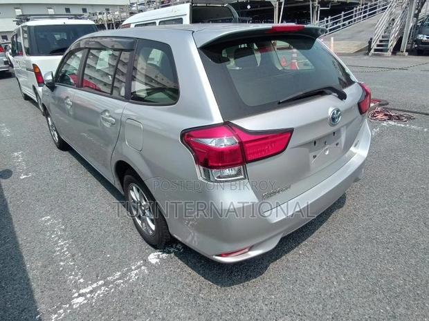 Toyota Fielder hybrid Push Start 2020