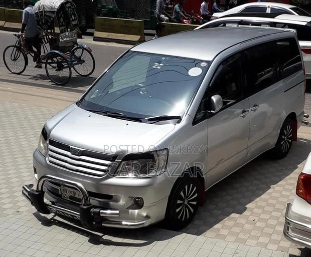 Toyota Noah 2.0 FWD (8 Seater) 2003 Silver