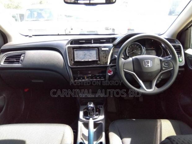 Honda Grace HYBRID PEARL 2020