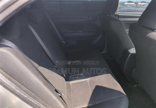 Toyota Axio EX HYBRID SILVER 2020