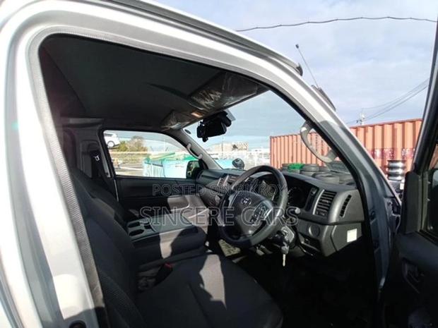 Toyota Hiace DX GL PACKAGE 2021