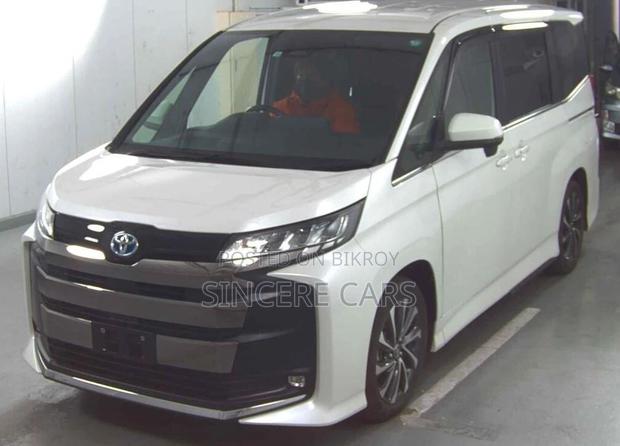 Toyota Noah S-Z PKG HYBRID 2022