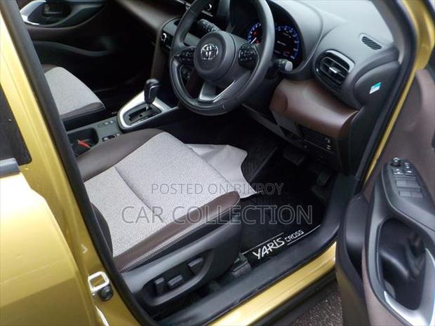 Toyota Yaris Cross Z 2 Ton Non Hybrid 2020