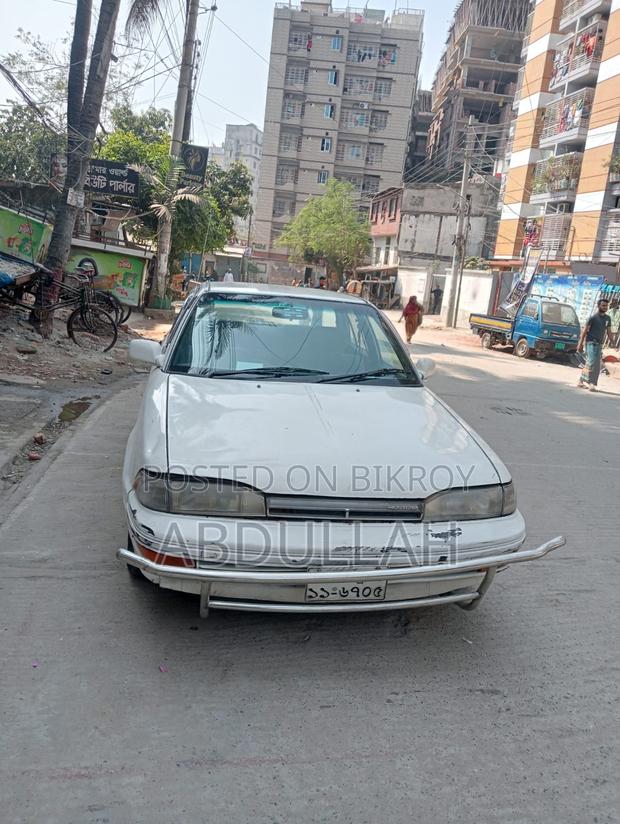 Toyota Carina 1992