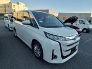 Toyota Noah Non Hybrid Z Pearl 2022 for sale