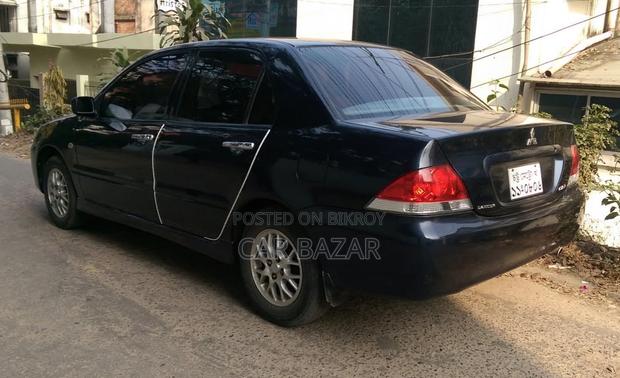 Mitsubishi Lancer GLX Manual Gear 2003
