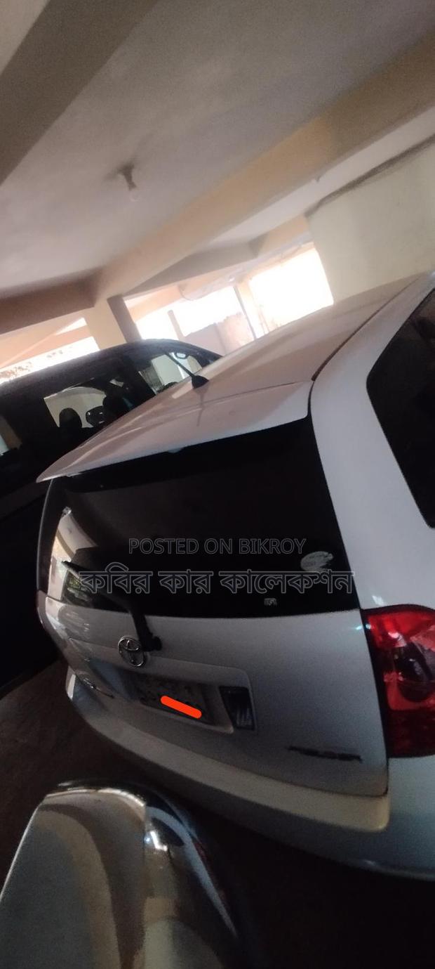 Toyota Fielder white 2006