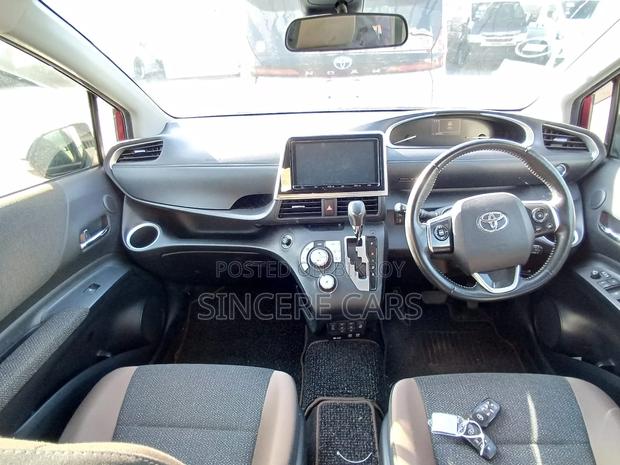 Toyota Sienta G PKG HYB 4 POINT 2021