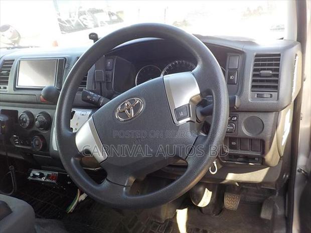 Toyota Hiace GL AMBULANCE DUAL AC 2020