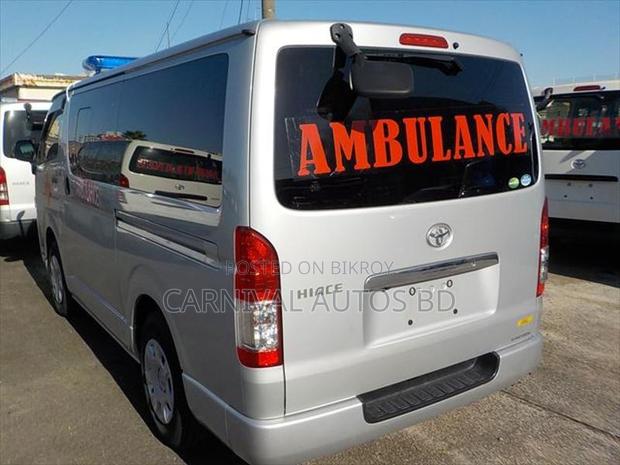 Toyota Hiace GL AMBULANCE DUAL AC 2020