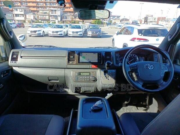 Toyota Hiace SUPER GL DARK PRIME 2021