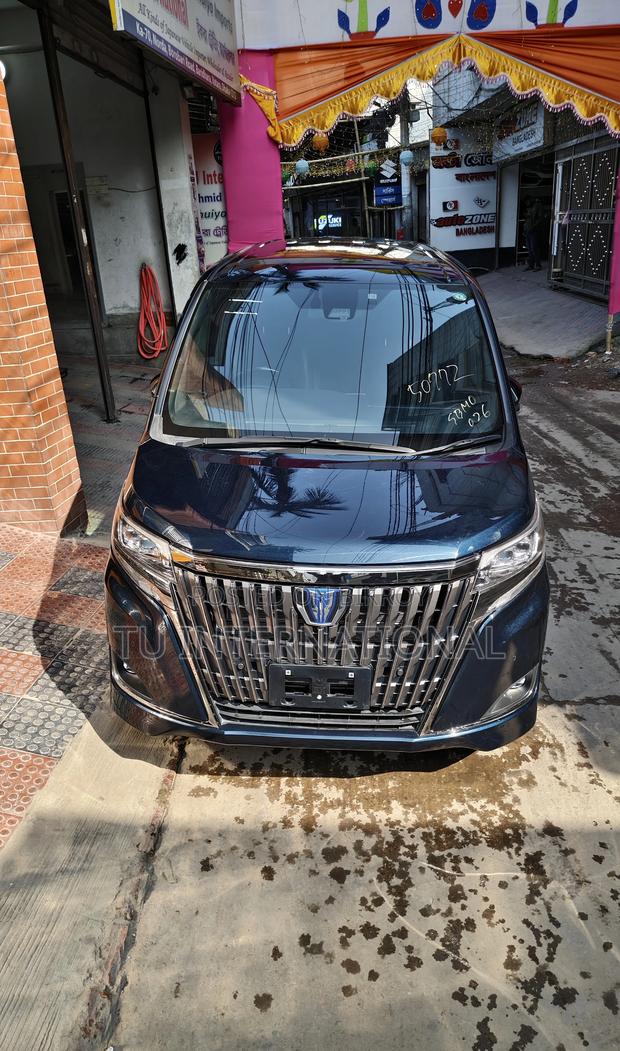 Toyota Esquire GI PREMIUM HYBRID 2020