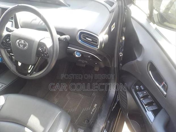Toyota Prius S TTS Hyb Mica Blue 2021