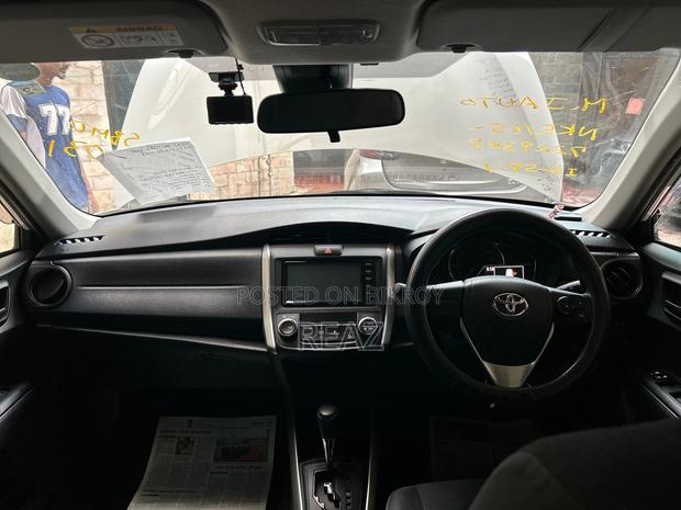 Toyota Corolla Fielder 1.5 Hybrid FWD 2020 White