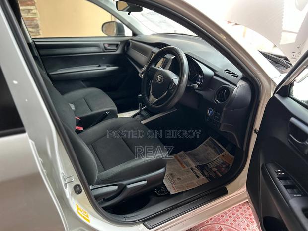 Toyota Corolla Fielder 1.5 Hybrid FWD 2020 White