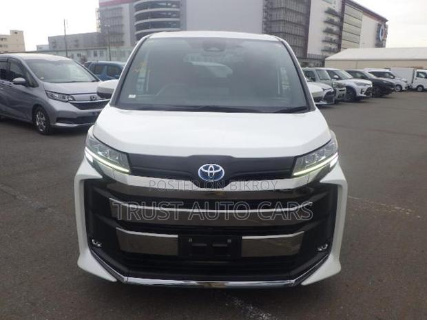 Toyota Noah S-Z, GRADE : 4.5 2022