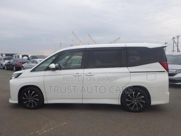 Toyota Noah S-Z, GRADE : 4.5 2022