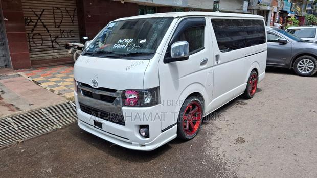 Toyota Hiace SGL DPS2 MODELLISTA 2021