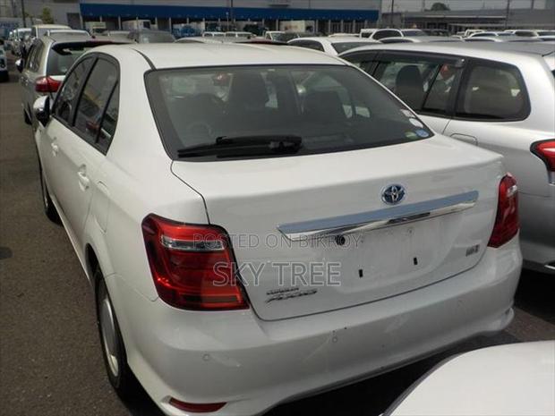 Toyota Axio EX P a c k g e 2020