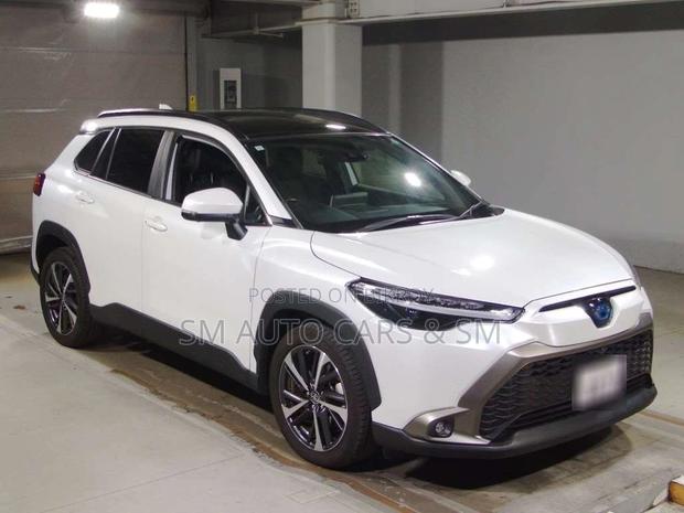 Toyota Corolla Cross Z Pearl Full Option 2021