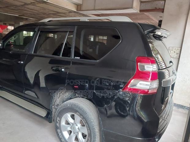 Toyota Prado sun roof 2013