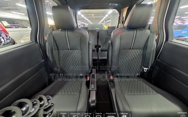 Toyota Noah Hybrid S-Z 4.5 Grade 2022