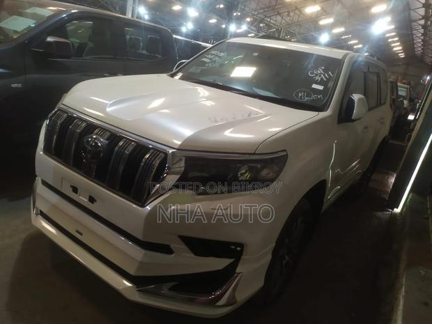 Toyota Land Cruiser Prado TXL 2023