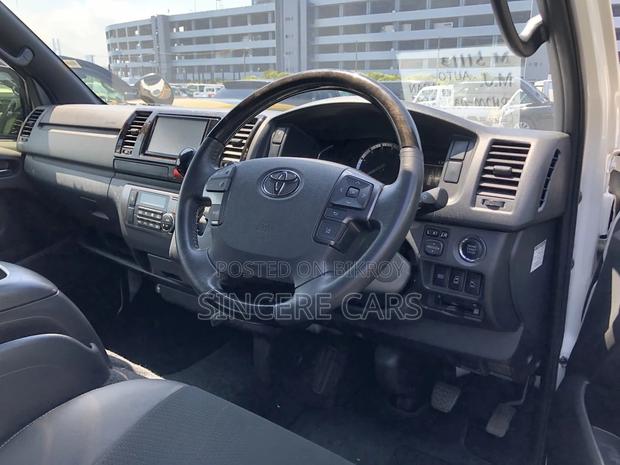 Toyota Hiace Super GL Dark Prime2 2020