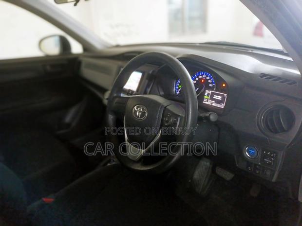 Toyota Axio Ex Hybrid White 2020