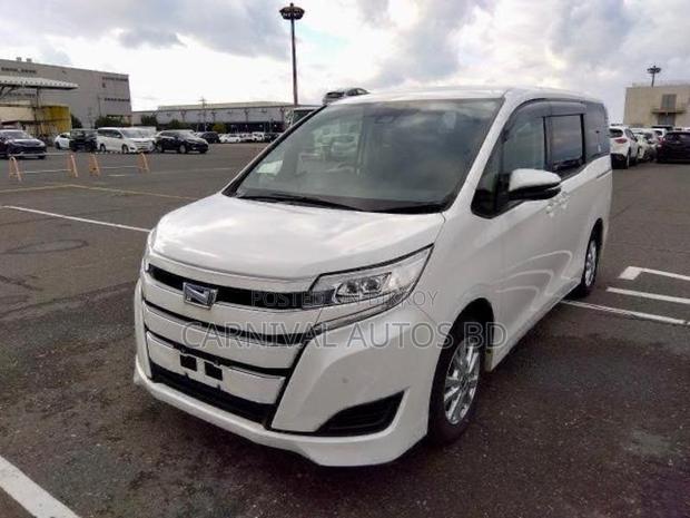 Toyota Noah X Hybrid 2020