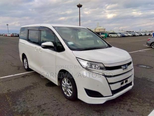 Toyota Noah X Hybrid 2020