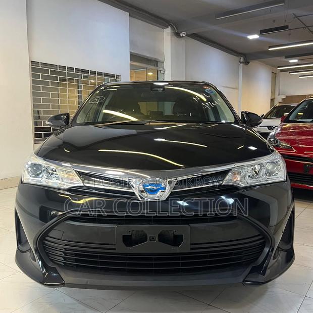 Toyota Fielder Ex Hybrid Black 2021