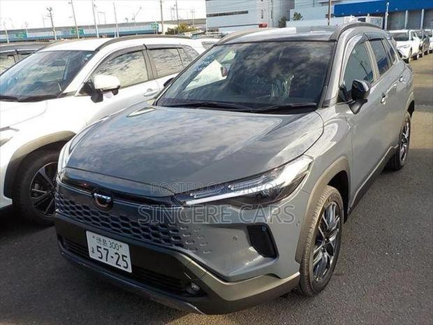 Toyota Corolla Cross Masive Grey new 2025