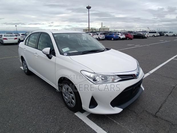 Toyota Axio ex hyb push 29000km 2020