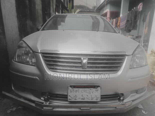 Toyota Premio 2002