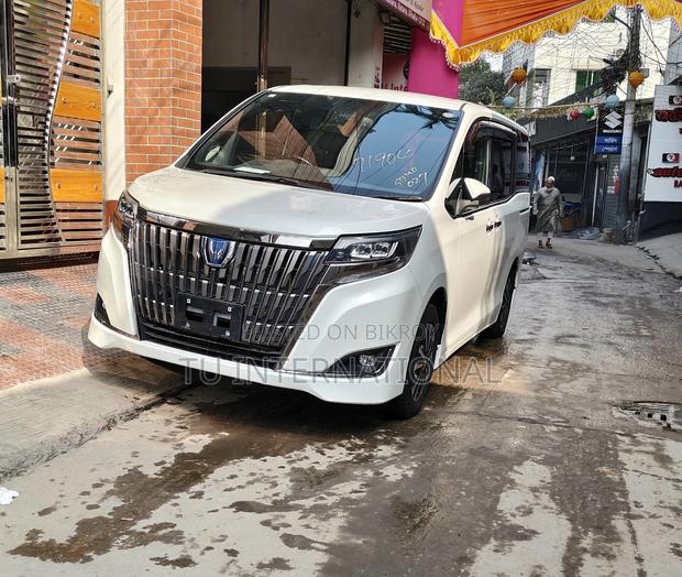 Toyota Esquire PUSH GI PREMIUM-HV 2020